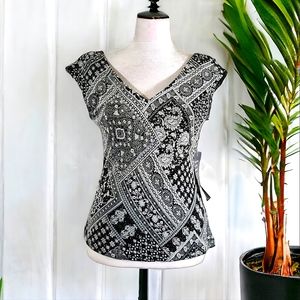 CXscape by Joanna Chen Black V-Neck Danask Paisley Shimmer Top Size Small (NWT)